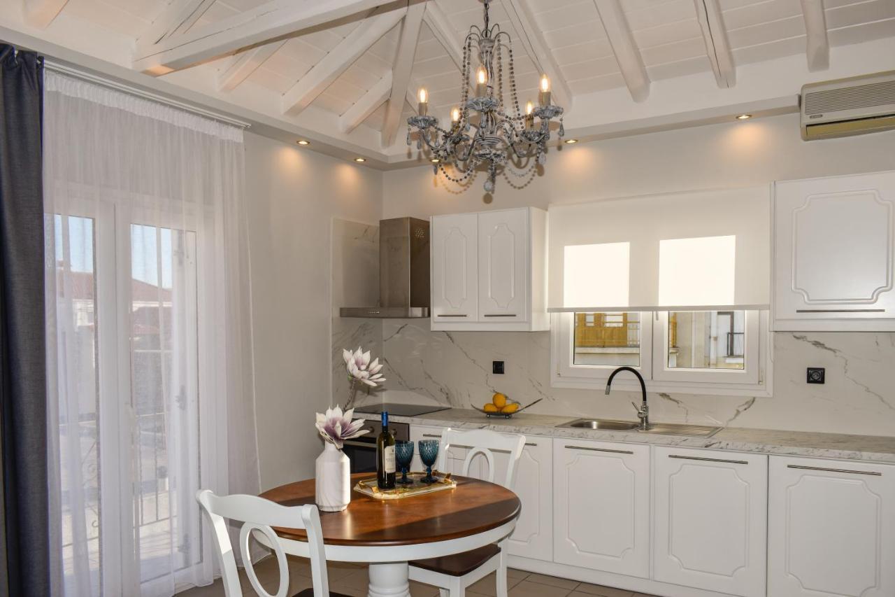 Orianna Suites Skiathos Экстерьер фото